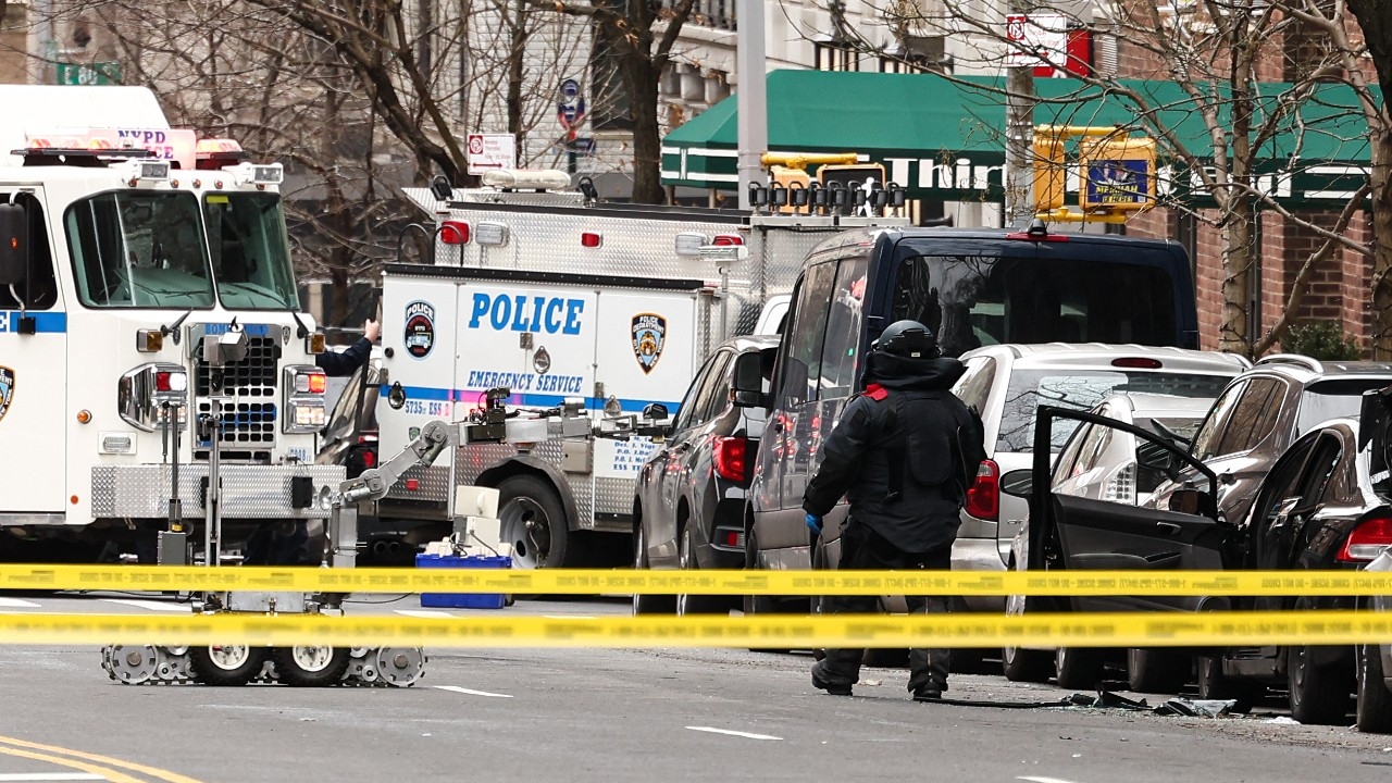 ระทึกหลายเมืองในสหรัฐฯ! พบวัตถุต้องสงสัยกลางนิวยอร์ก อพยพคนที่สนามบินแคนซัสซิตี