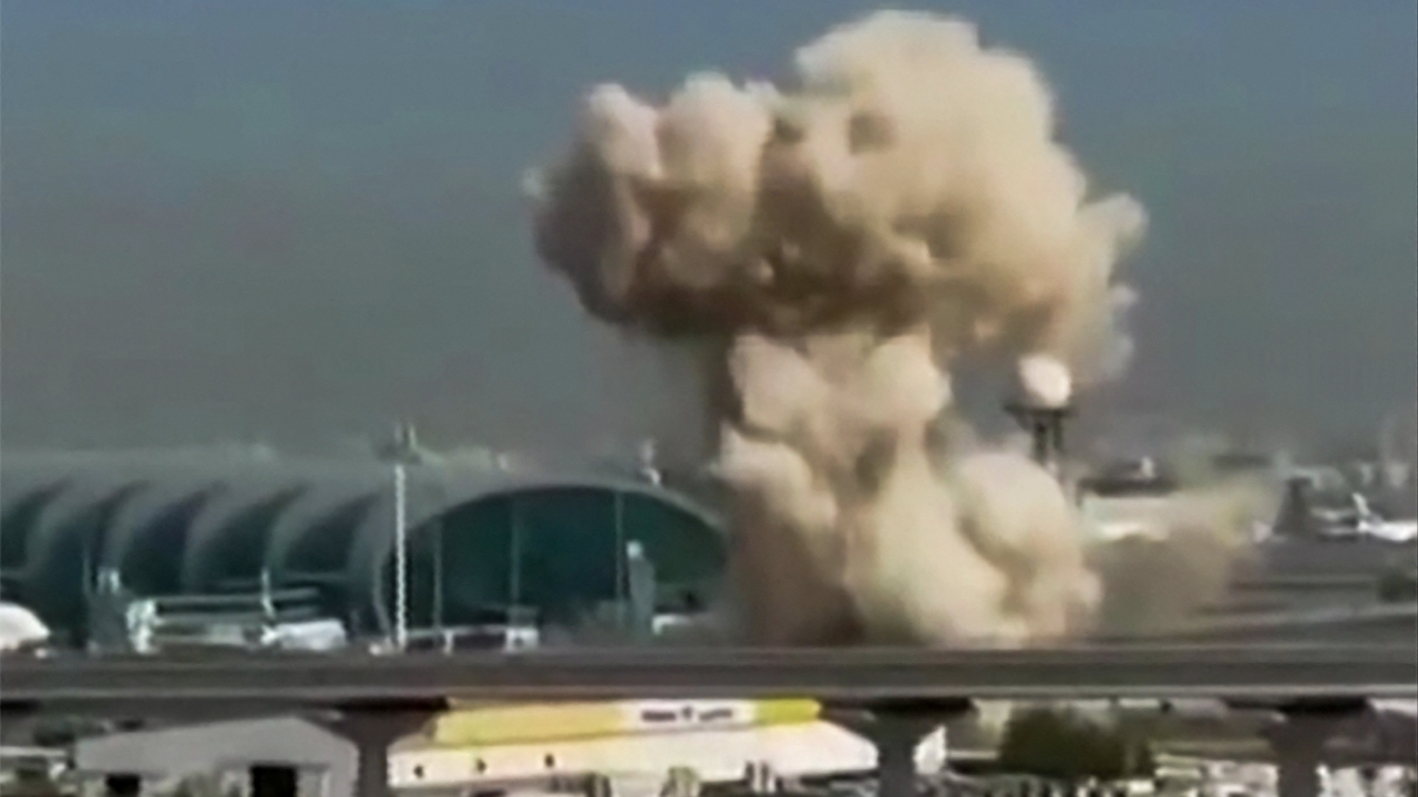 อิหร่านโจมตีประเทศอ่าวเปอร์เซียต่อเนื่อง พุ่งเป้าสนามบินคูเวต–น่านฟ้าซาอุฯ