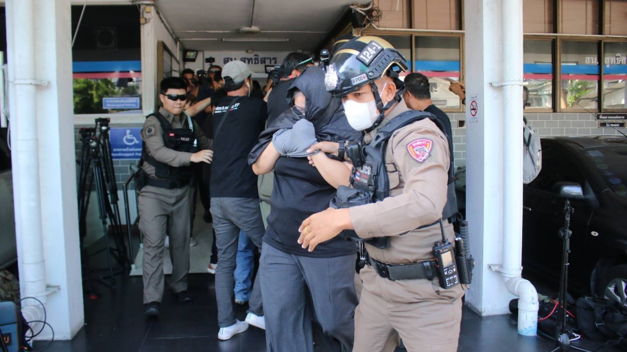 ศาลยกคำร้อง ไม่ให้ประกันตัว “สรวีย์-เบญญาภา” เจ้าหน้าที่คุมเข้าเรือนจำแล้ว