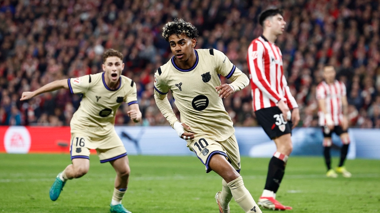 Barcelona Narrowly Defeats Bilbao Away to Maintain La Liga Lead