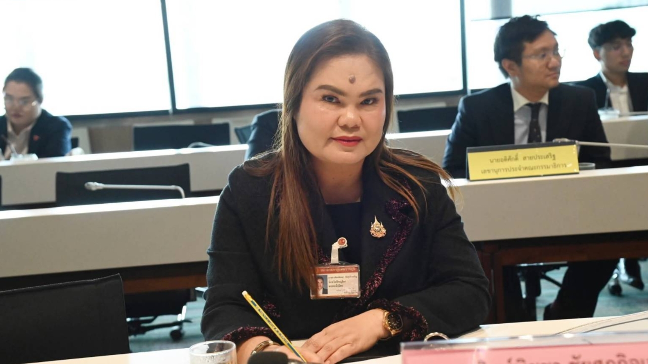 อดีต สส.เพื่อไทย เผยราคาข้าวเปลือก 1 กิโลฯ ถูกกว่าบะหมี่กึ่งสำเร็จรูป 1 ซอง จี้รัฐเร่งช่วยชาวนา