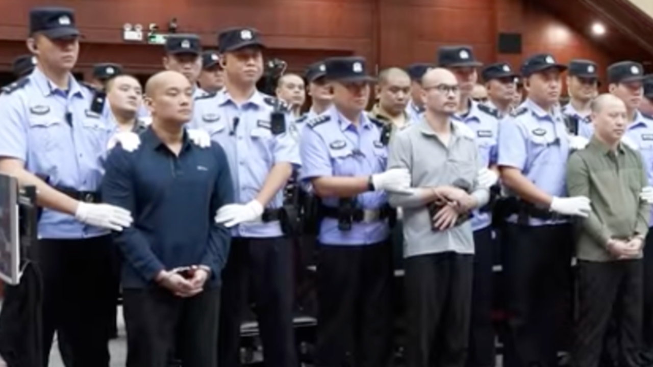 จีนประหาร 4 มาเฟีย "ตระกูลไป๋" เครือข่ายแก๊งคอลเซ็นเตอร์เมียนมา