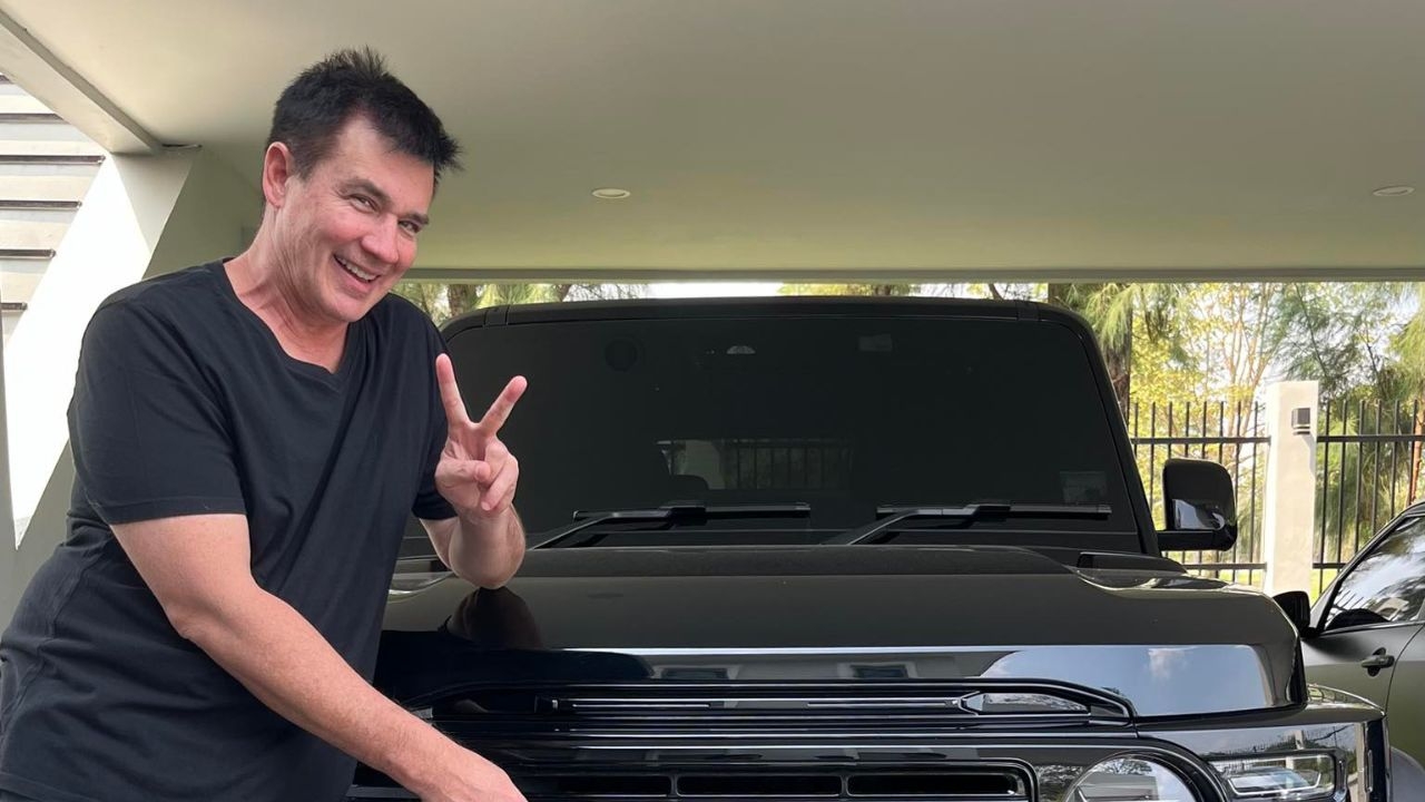 วิลลี่ แมคอินทอช เปิดภาพรถคันใหม่ เห็นเลขป้ายทะเบียนแบบชัดๆ ไม่ต้องซูม