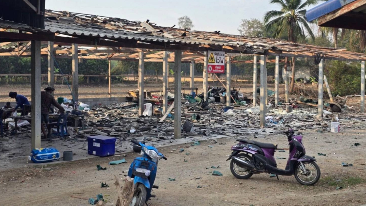 อีกแล้ว โรงงานพลุระเบิด ที่ดอนเจดีย์ จ.สุพรรณบุรี มีผู้บาดเจ็บ-เสียชีวิต