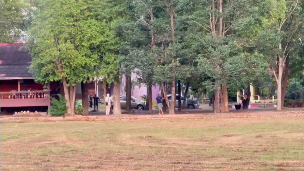 เผยวินาทีระทึก คนร้ายยิงใน รร. ที่สงขลา ไม่เจอครูที่ตามหา ยิง ผอ.คนแรก