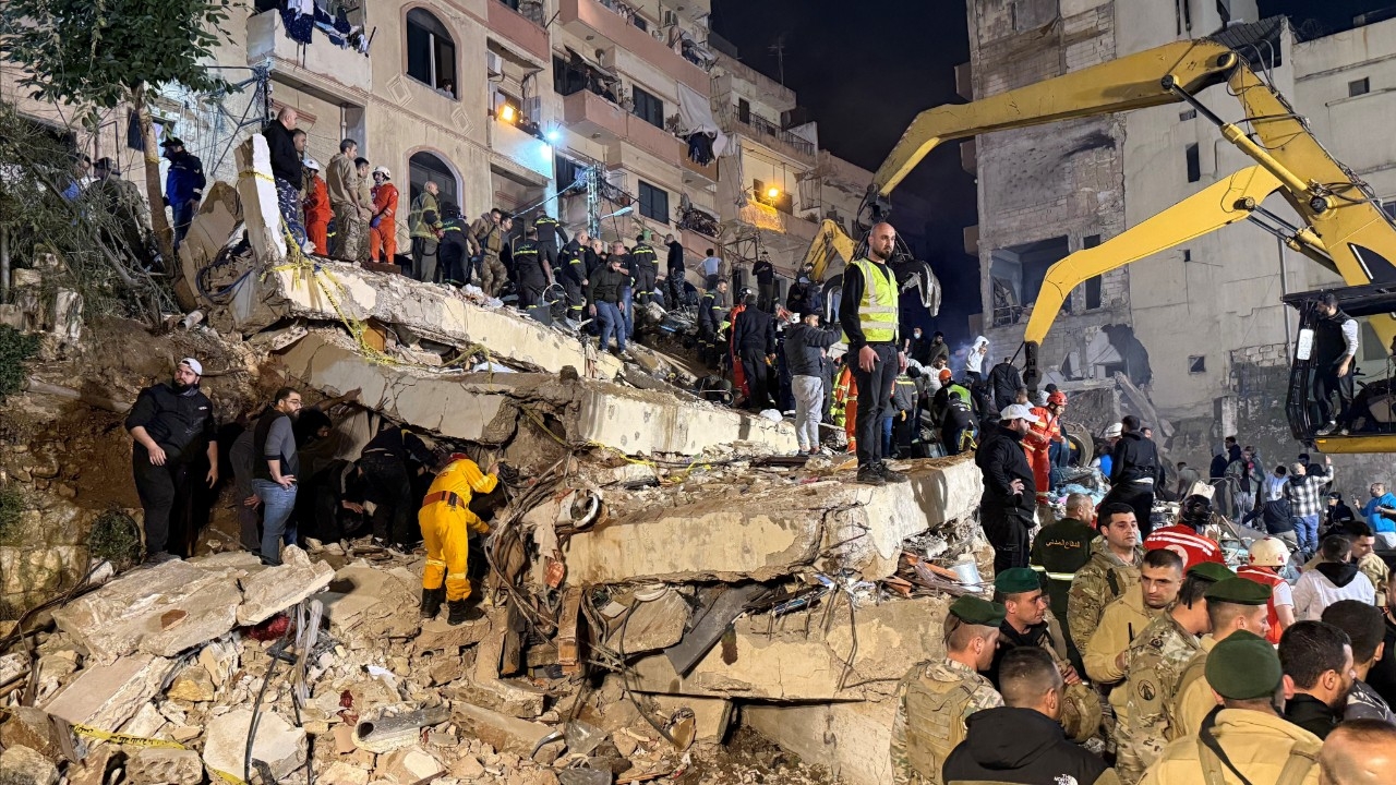 อิสราเอลทิ้งบอมบ์เลบานอนดับ 4 ศพ อ้างโจมตี ผบ.ฮิซบอลเลาะห์