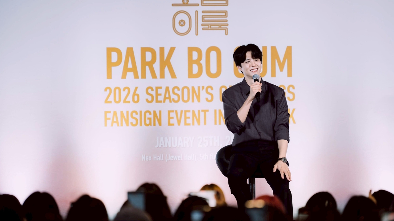 Exclusive Fansign: Park Bo Gum Gets Close with Thai Fans to Welcome 2026