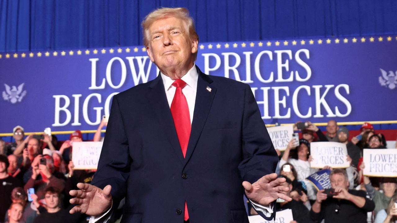 ทรัมป์แก้ตัวพัลวัน โพสต์คลิปเหยียดโอบามา ยืนยันไม่ขอโทษ