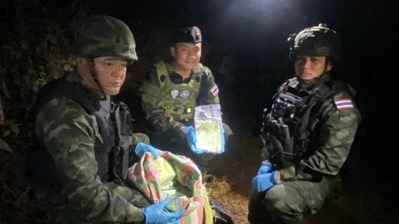 ฉก.ทัพเจ้าตาก ปะทะแก๊งขนยาเสพติด ยึดไอซ์ทะลักแม่สายอีก 312 กิโลกรัม