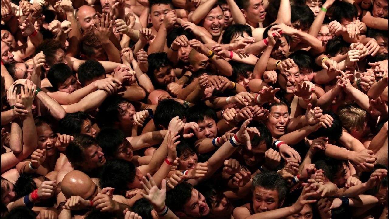 เผย "เทศกาลเปลือย" ประเพณีเก่าแก่ของญี่ปุ่นปีนี้ มีผู้บาดเจ็บหลายราย