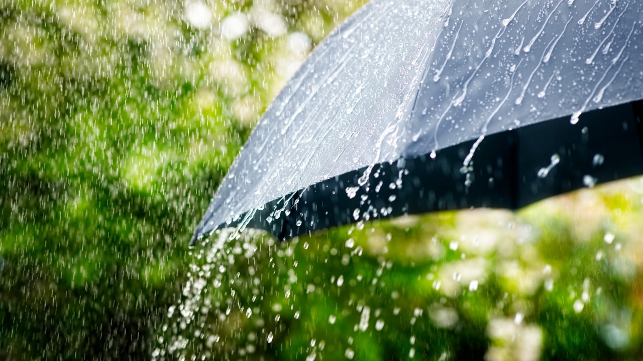 เช็กรายชื่อจังหวัด เตรียมรับมือ "พายุฤดูร้อน" เจอฝนตกหนัก 23-25 ก.พ. นี้