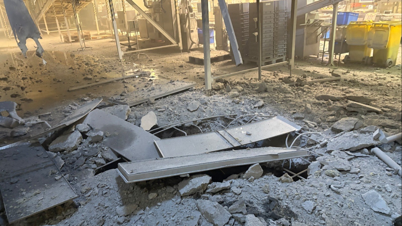 รัสเซียถล่มโรงงาน "โอรีโอ" ในยูเครน ชี้มุ่งเป้าโจมตีผลประโยชน์ธุรกิจสหรัฐฯ (คลิป)