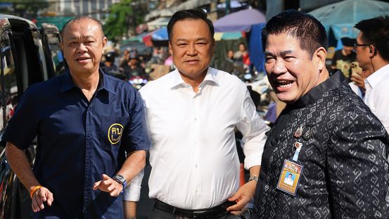 เหลี่ยม “อนุทิน” ดึงจังหวะฟอร์มรัฐบาล “แต้มขาด” : “ธรรมนัส” ตกขบวน โหมเลือกตั้งโมฆะ