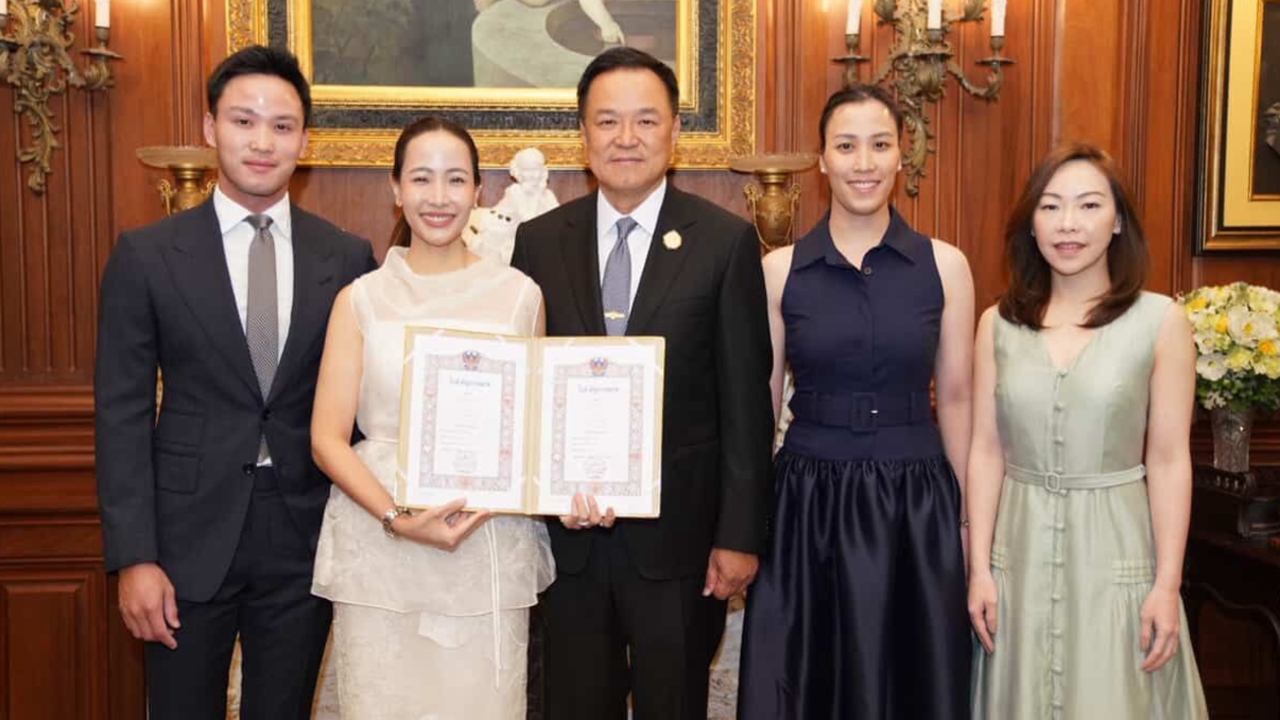 “อนุทิน” ควง “จ๋า” ถือฤกษ์วันธงชัยจดทะเบียนสมรสก่อนวันวาเลนไทน์