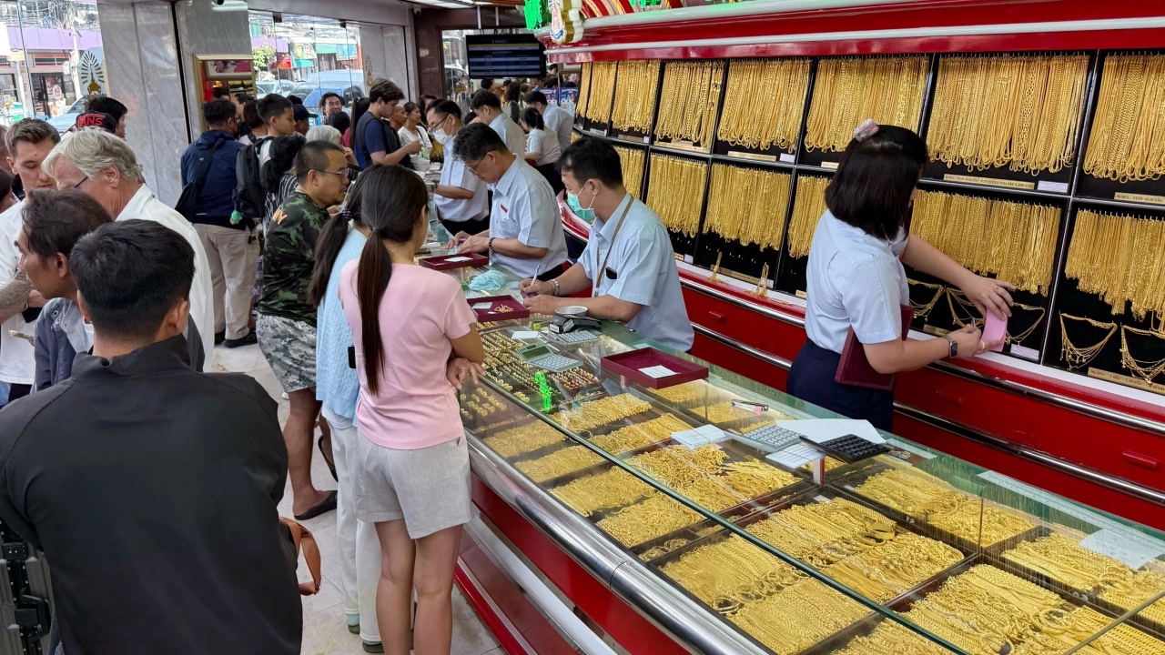 ราคาทองวันนี้ล่าสุด 2 มีนาคม 2569 ผันผวน 42 ครั้ง รูปพรรณขายออก 81,050 บาท