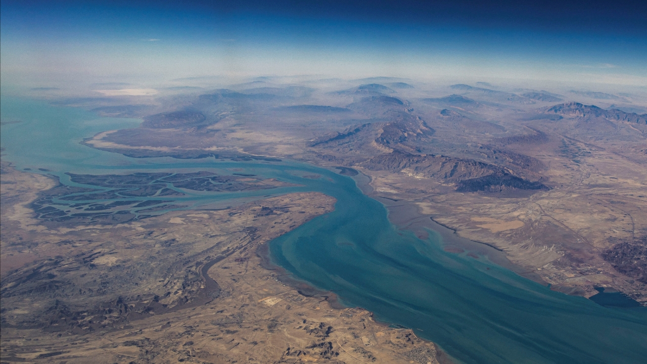 อิหร่านประกาศปิด “ช่องแคบฮอร์มุซ” ขู่เผาเรือทุกลำที่แล่นผ่าน