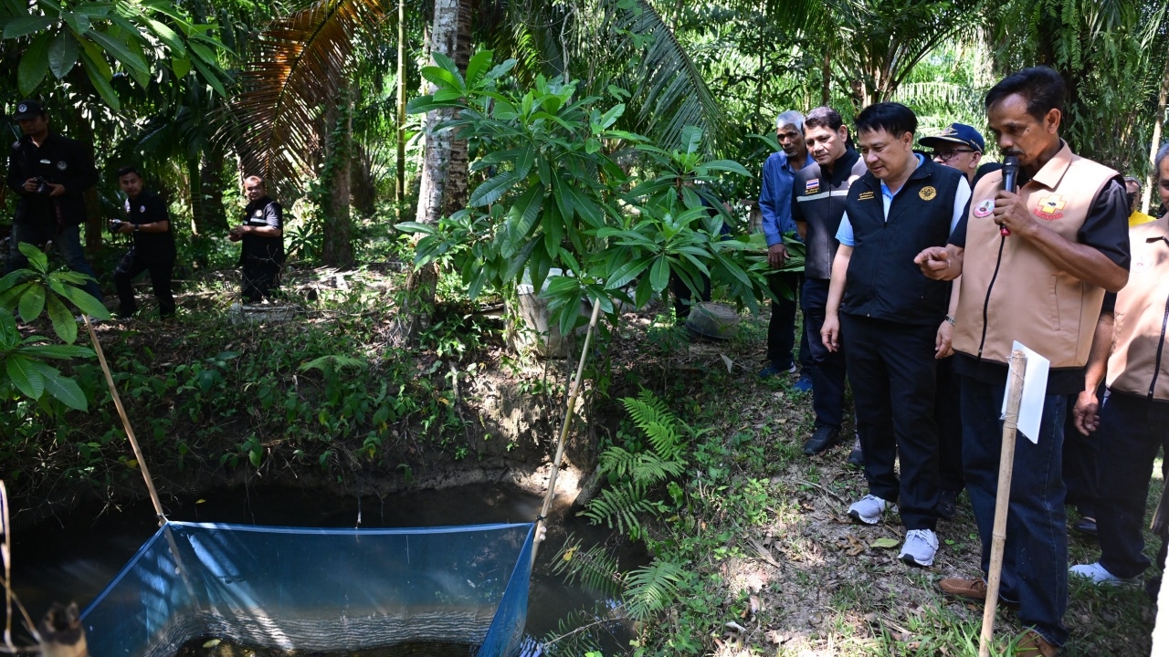 ศูนย์ถ่ายทอดเทคโนโลยีการพัฒนาที่ดิน ต้นแบบเกษตรผสมผสาน สร้างรายได้อย่างยั่งยืน