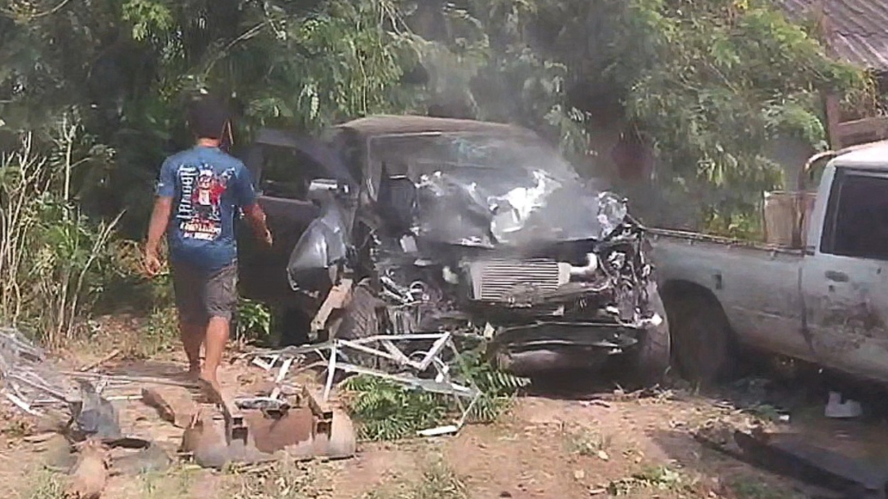 เชื่อบารมีหลวงปู่โต๊ะคุ้มครอง หนุ่มหักหลบรถตัดหน้า ตีลังกาหลายตลบไร้เจ็บ