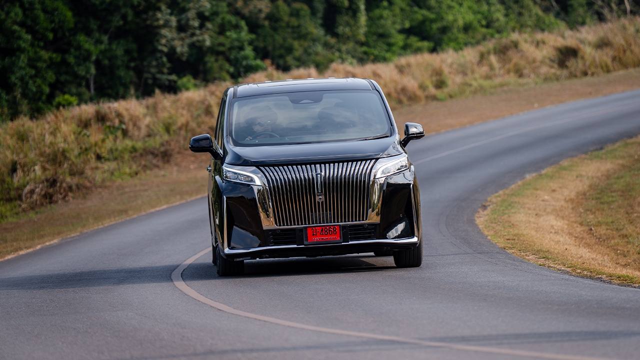 รีวิวลองขับรถตู้ GWM WEY G9 Hi4 ผู้โดยสารนั่งสบาย เอนเตอร์เทนเมนต์ครบครัน