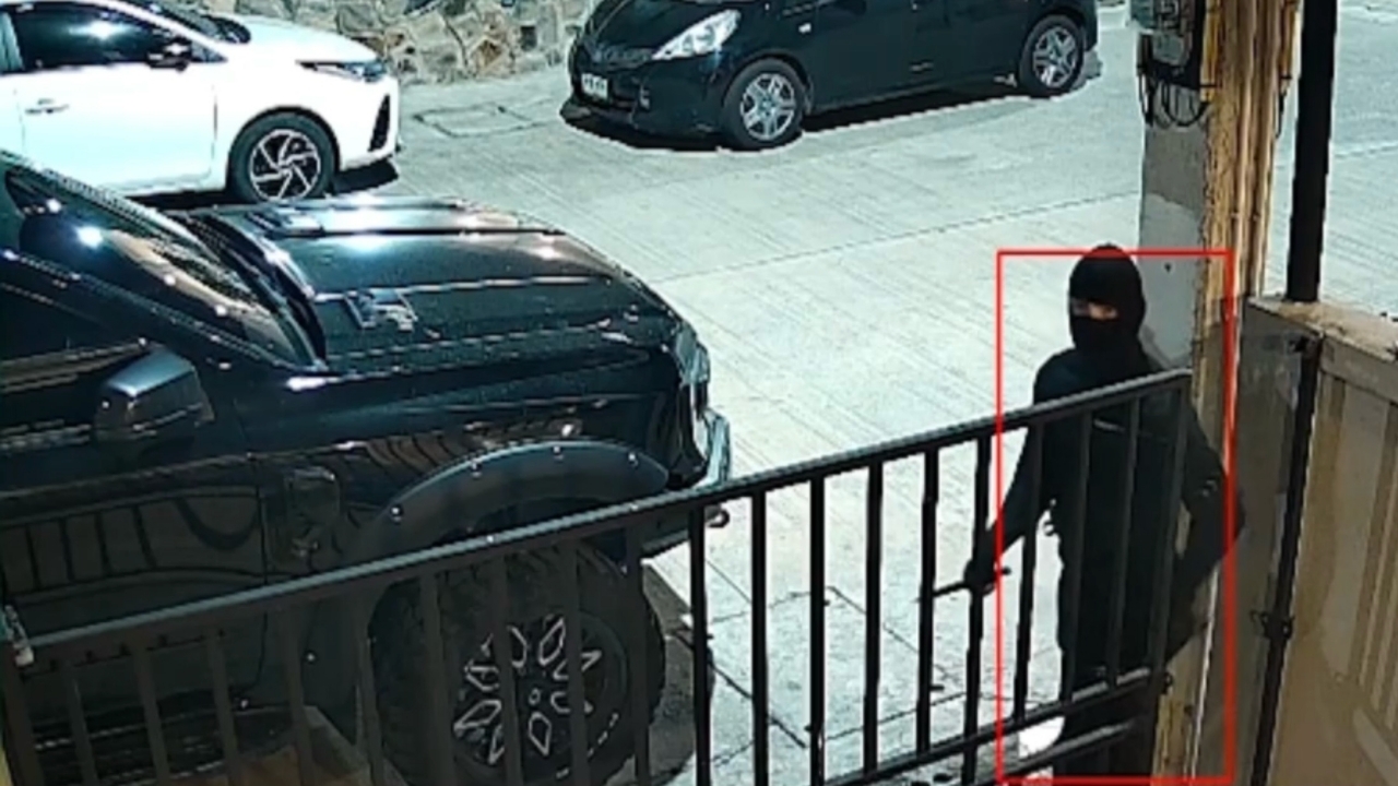 ล่าแก๊งไอ้โม่ง ปล้นตู้เซฟหนุ่มอังกฤษ 2 ล้าน เชื่อมีคนชี้เป้า คนไทยร่วมด้วย