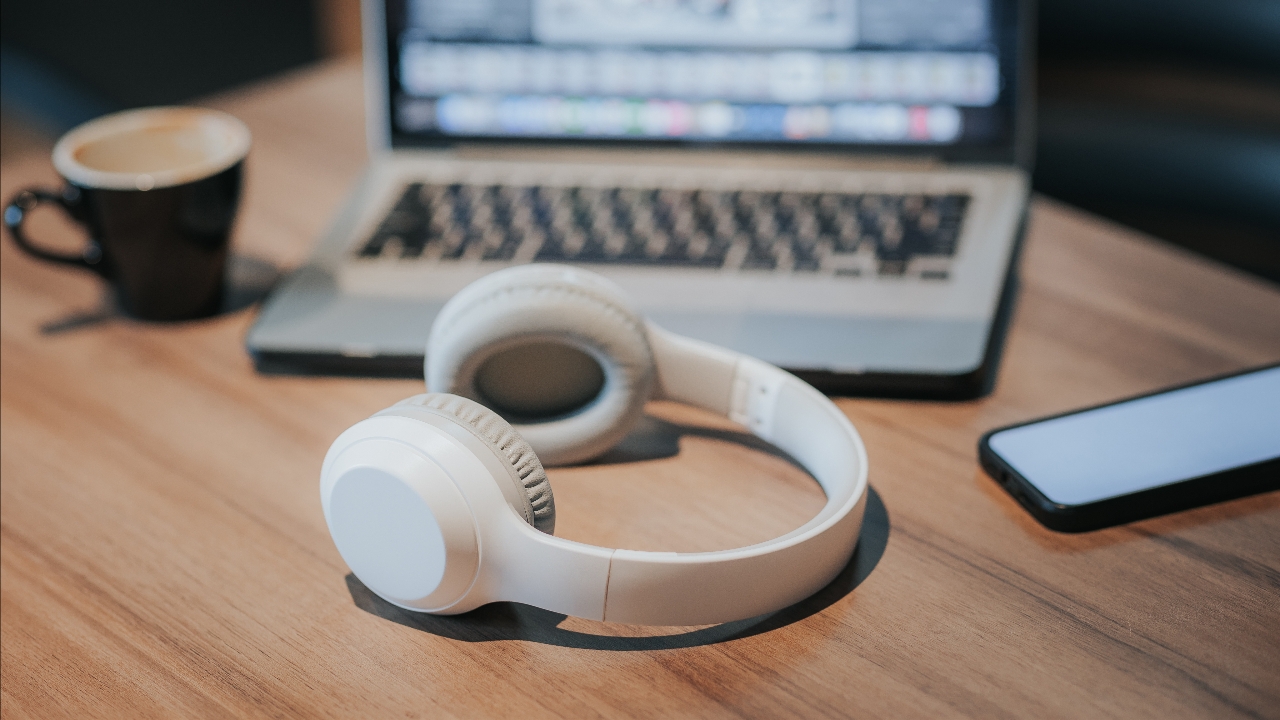 ช็อกวงการหูฟัง! ตรวจพบสารพิษในหูฟังหลายรุ่นจากแบรนด์ดัง นักวิจัยเตือนเสี่ยงกระทบฮอร์โมน-มะเร็ง