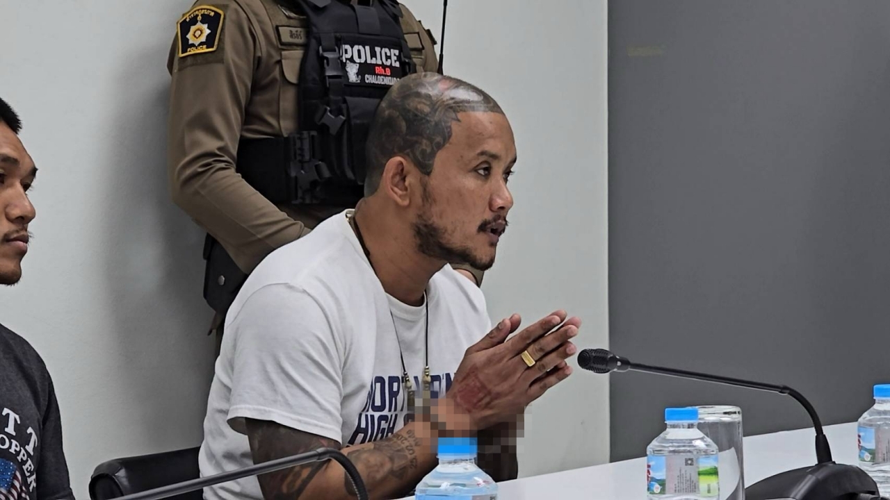 “เสือ ดุสิต” กับพวกมอบตัว ไหว้ขอโทษ บอกรู้สึกผิด รับครอบครัวพัง ต้องเลิกเมีย