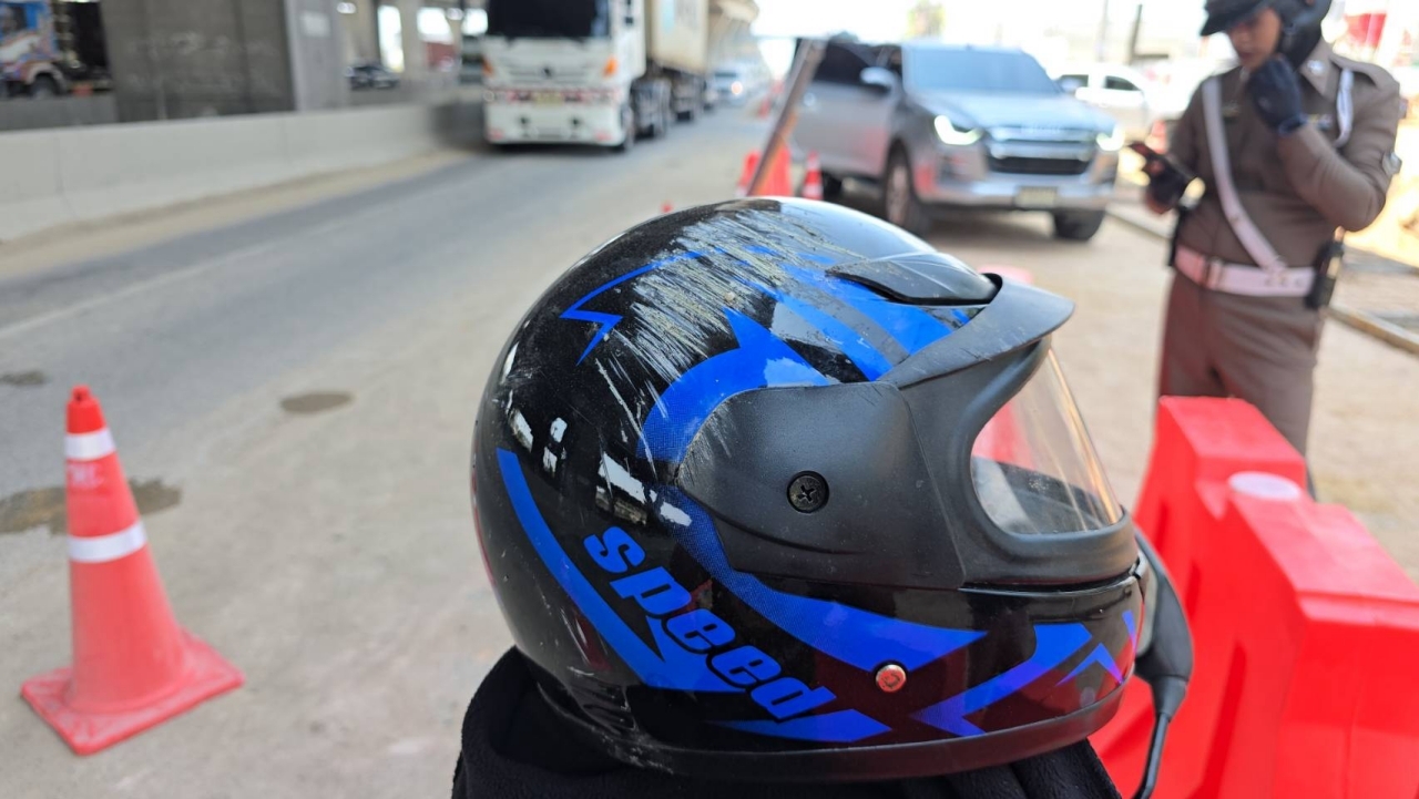 CPR ยื้อชีวิต เด็ก 8 ขวบ ถูกรถบรรทุกทับหมดสติ แม่ร่ำไห้ ภาวนาสิ่งศักดิ์สิทธิ์