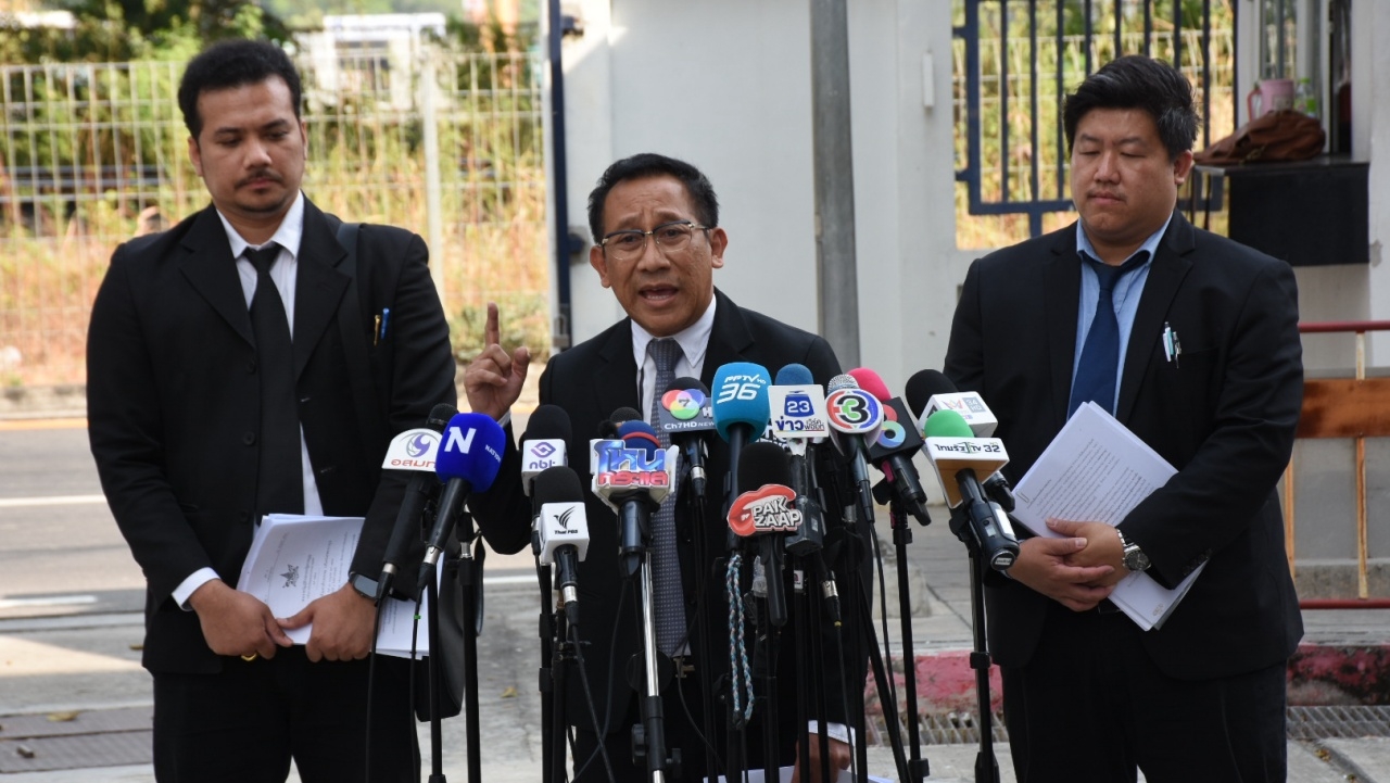 บิ๊กโจ๊ก ส่งทนายยื่นฟ้อง บิ๊กเต่า ปฏิบัติหน้าที่โดยมิชอบ ระบุ ตร.เพิ่มอำนาจตัวเอง