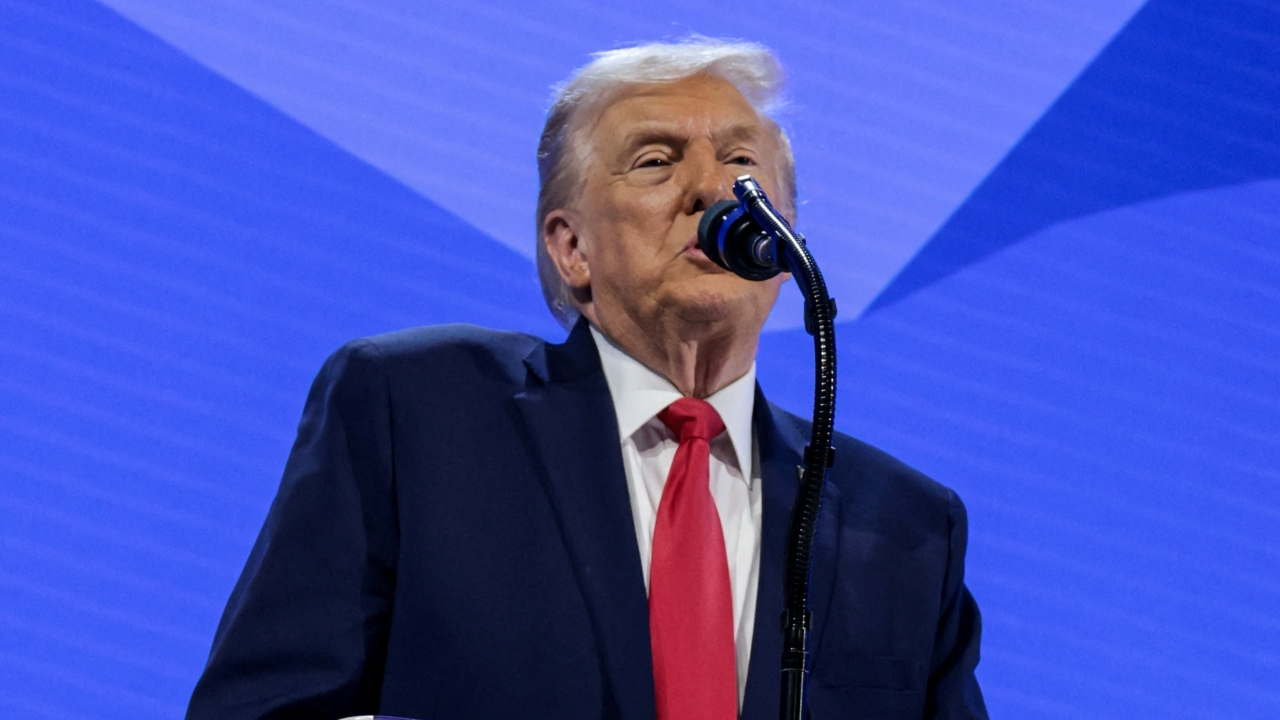 ทรัมป์เรียกร้อง เจรจาซื้อกรีนแลนด์ทันที ยืนยันไม่คิดใช้กำลังเข้ายึด