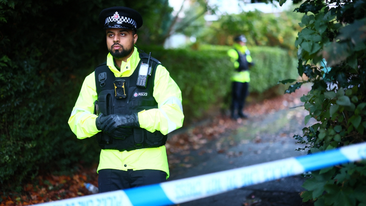 หญิงอังกฤษผิดจริง กักขังหญิงกลุ่มเปราะบาง ใช้แรงงานทาส 25 ปี