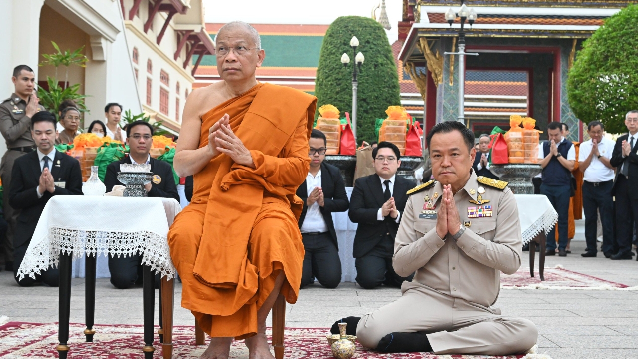 นายกฯ ร่วมพิธีวันสถาปนาวัดราชบพิธฯ และบำเพ็ญกุศลเจริญอายุ 76 ปี สมเด็จพระมหาวีรวงศ์ 