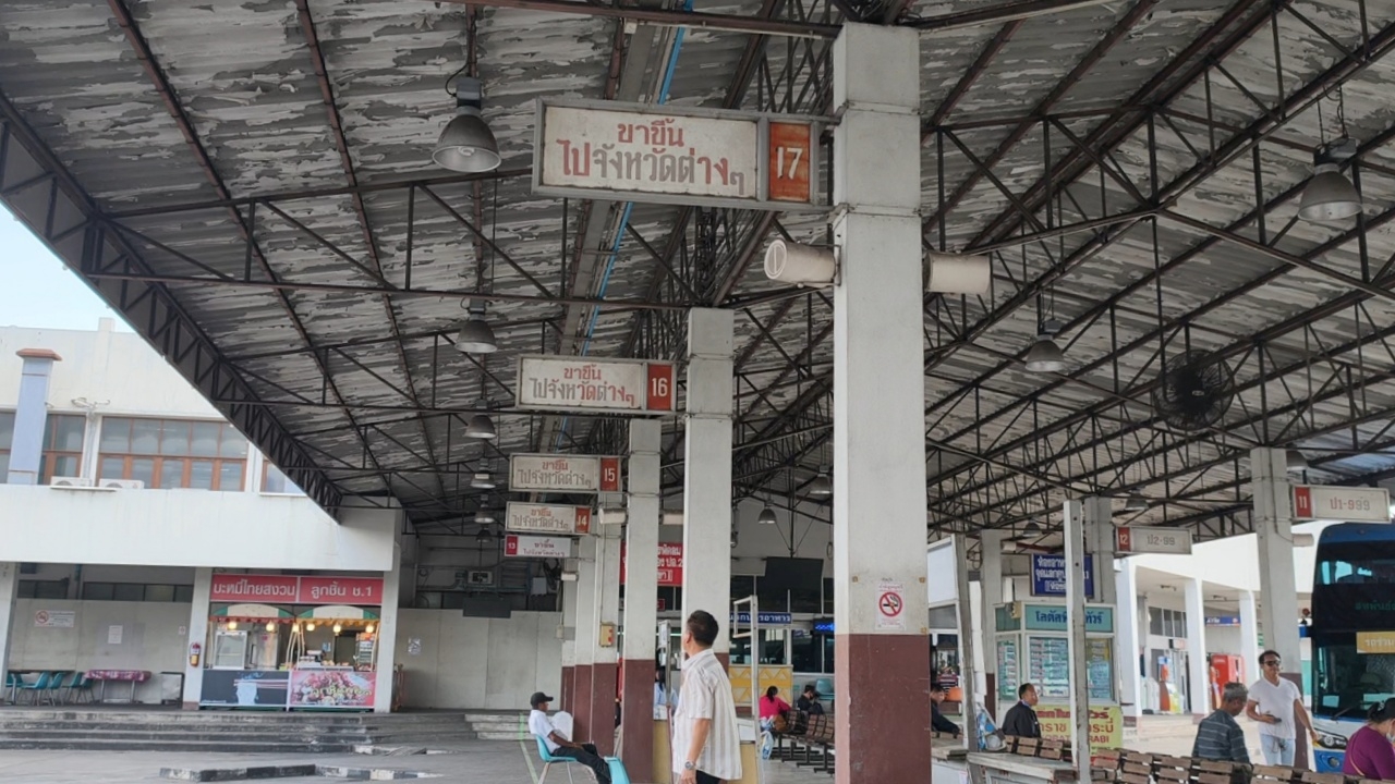 แกะรอยล่า "แม่บ้านชาวลาว" ฆ่าโหด "อดีตครูเกษียณ" ก่อนหลบหนีกลับประเทศลาว