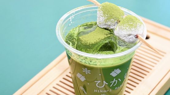 ดื่มมัตจะแท้ๆ “Little white house CAFÉ”