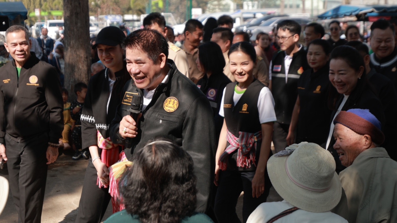 “ธรรมนัส-นฤมล” ฟังเสียงครู เตรียมปรับคืนตำแหน่งธุรการ-ดัน 1 อำเภอ 1 โรงเรียนคุณภาพ