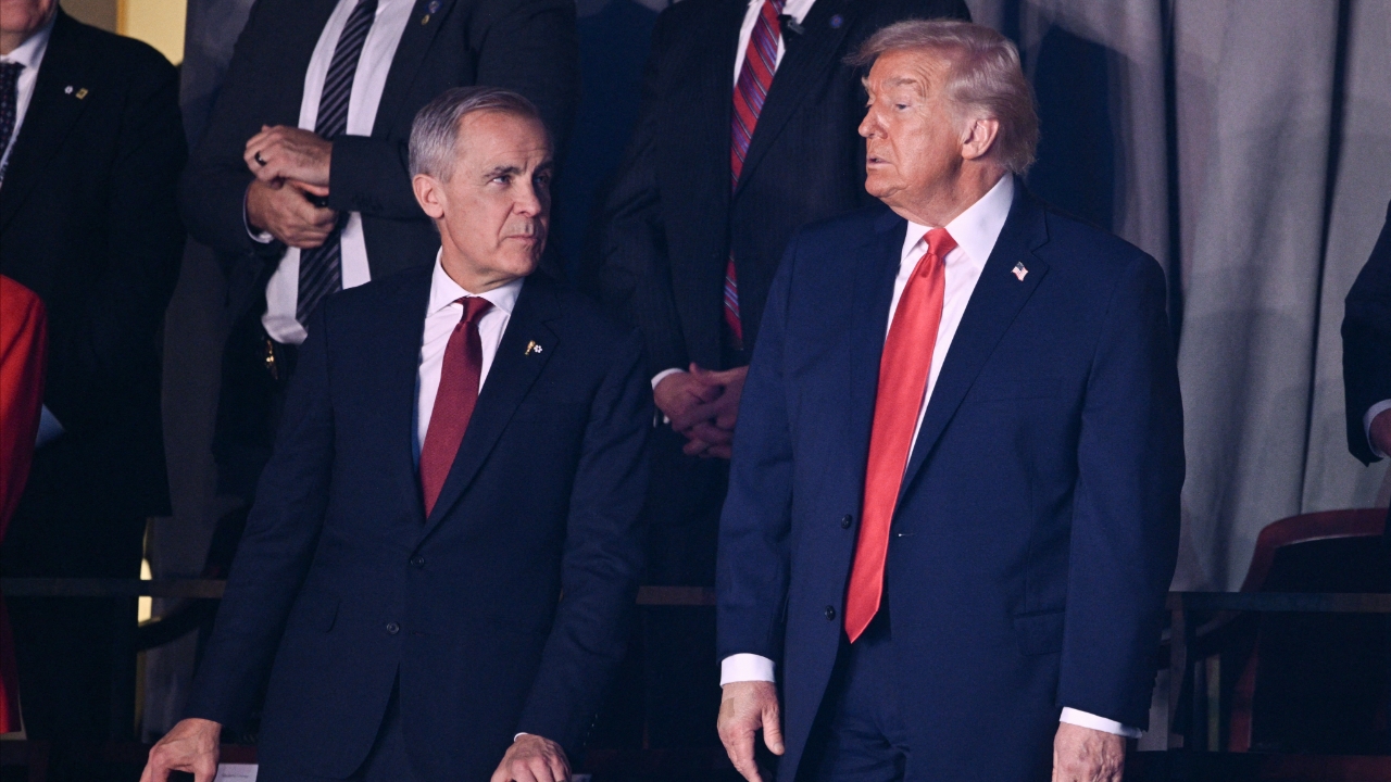 ทรัมป์ขู่ เก็บภาษีสินค้าแคนาดา 100% หากทำข้อตกลงกับจีน