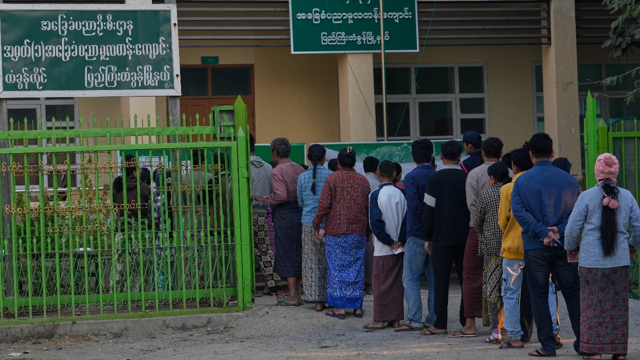 เมียนมาเปิดคูหาเลือกตั้งระยะสุดท้าย คาดพรรครัฐบาลทหารกวาดชัยชนะแลนด์สไลด์