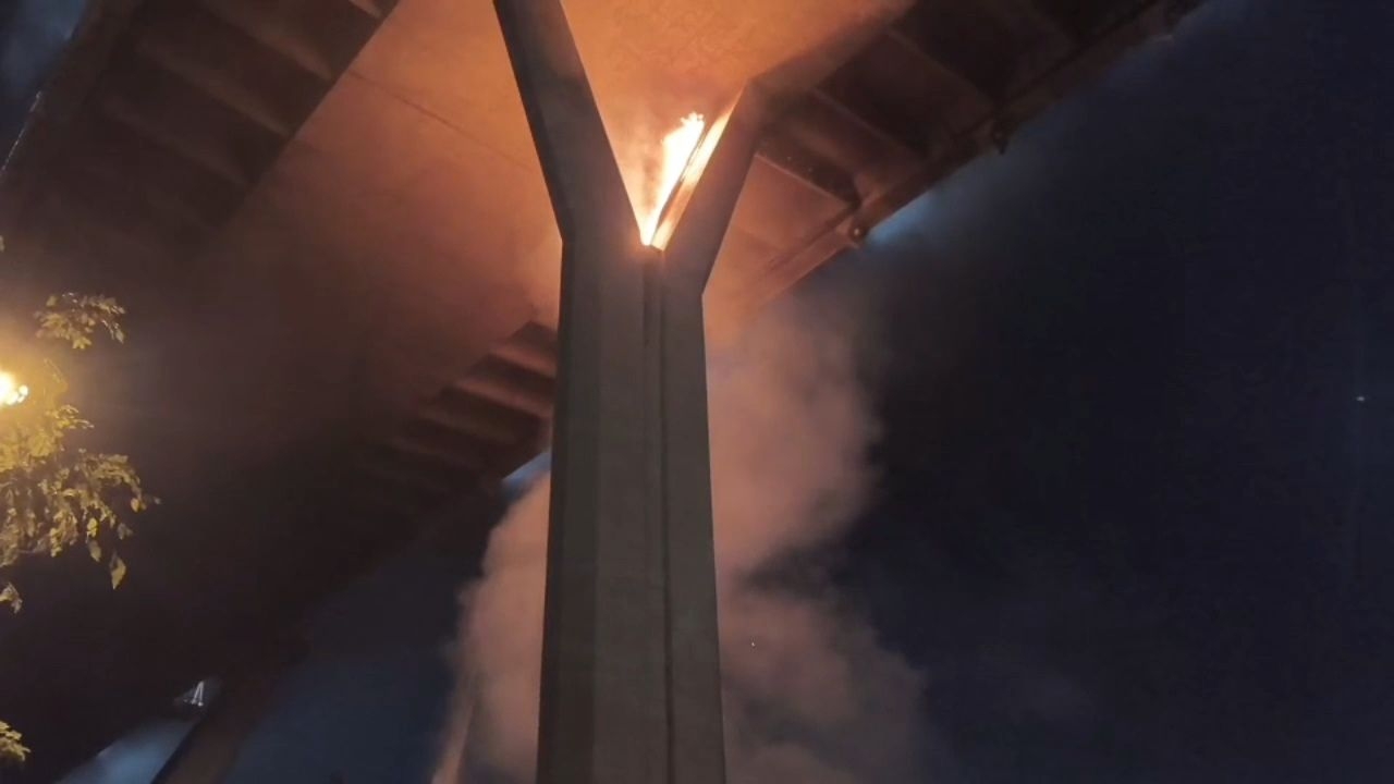 ไฟไหม้ตอม่อ "สะพานภูมิพล 2" ไม่กระทบโครงสร้าง ใช้งานได้ปกติ