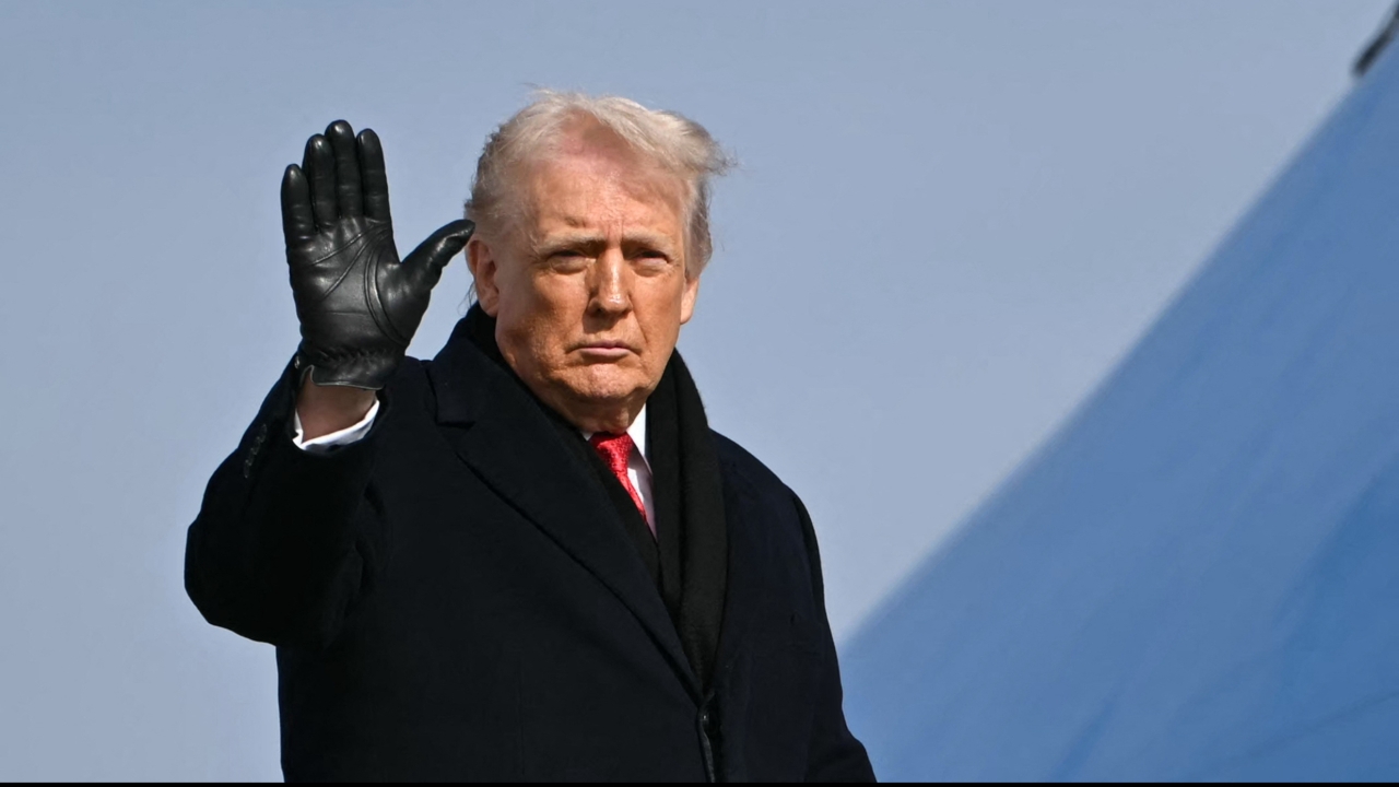 ทรัมป์ขู่ใช้มาตรการภาษีบีบประเทศที่ไม่เห็นด้วยกับ "แผนผนวกกรีนแลนด์" อ้างจำเป็นต่อความมั่นคงสหรัฐฯ