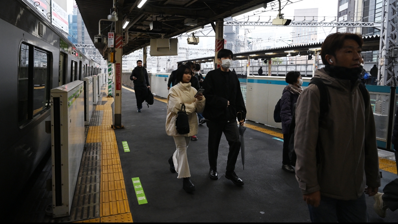 รถไฟสายหลักโตเกียวกลับมาให้บริการแล้ว หลังไฟฟ้าขัดข้องนาน 8 ชั่วโมง กระทบผู้โดยสารกว่า 6.7 แสนคน