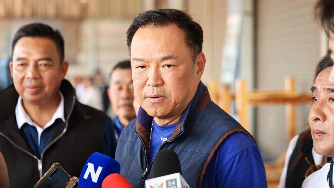 นายกฯ บอกหลุมยุบพระราม 2 เพราะท่อน้ำแตก สั่งหยุดก่อสร้างเครนถล่มแล้ว ใครละเว้นโดน ม.157