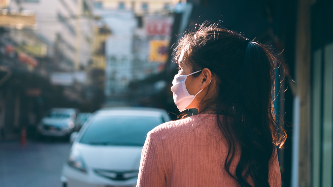 กทม. ฝุ่น PM 2.5 เช้านี้ มีแนวโน้มลดลง แต่ยังเกินมาตรฐาน 2 พื้นที่