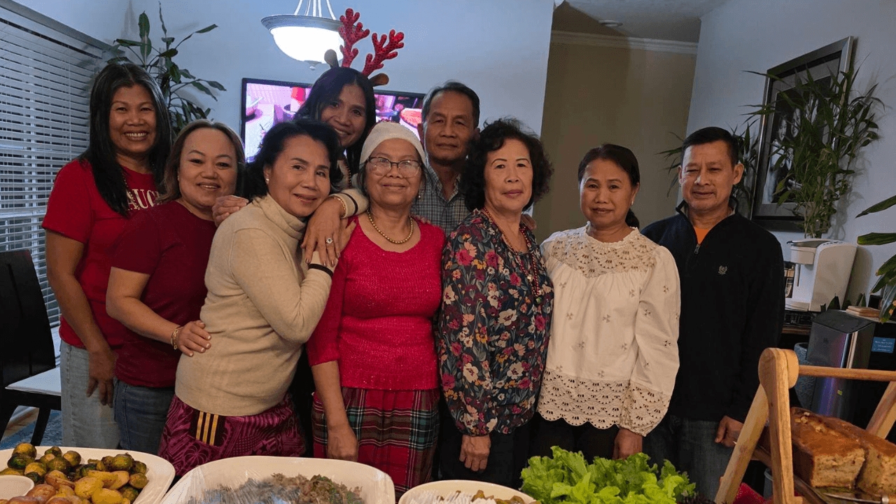 ยายหนิง เปิดภาพครอบครัวที่อเมริกา พี่น้องอยู่พร้อมหน้าแต่ละคนหน้าคล้ายกันมาก