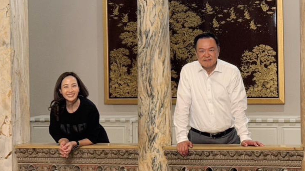 “อนุทิน” โพสต์รูปคู่ ภริยา อวยพร HAPPY NEW YEAR 2026