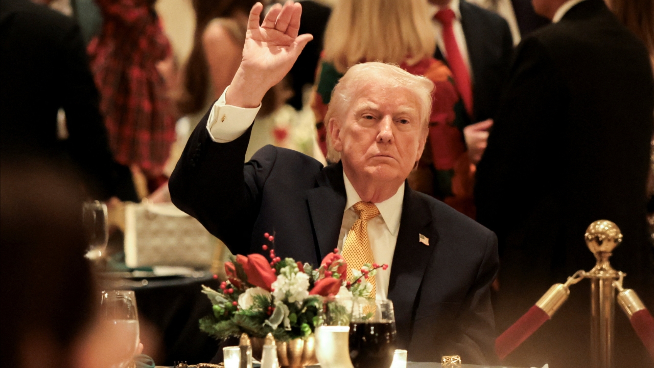 ทรัมป์โทรคุยปูติน ก่อนเซเลนสกีเยือนฟลอริดา หารือแผนสันติภาพ