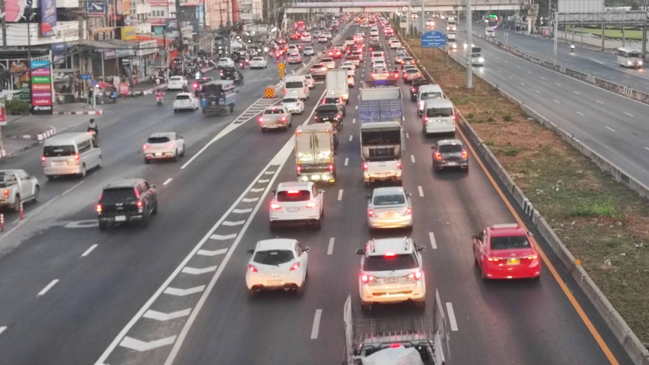 เดินทางปีใหม่ 2569 รถติดหลายเส้นทาง แนะเลี่ยง ทล.348 เขาช่องตะโก จากเหตุปะทะ