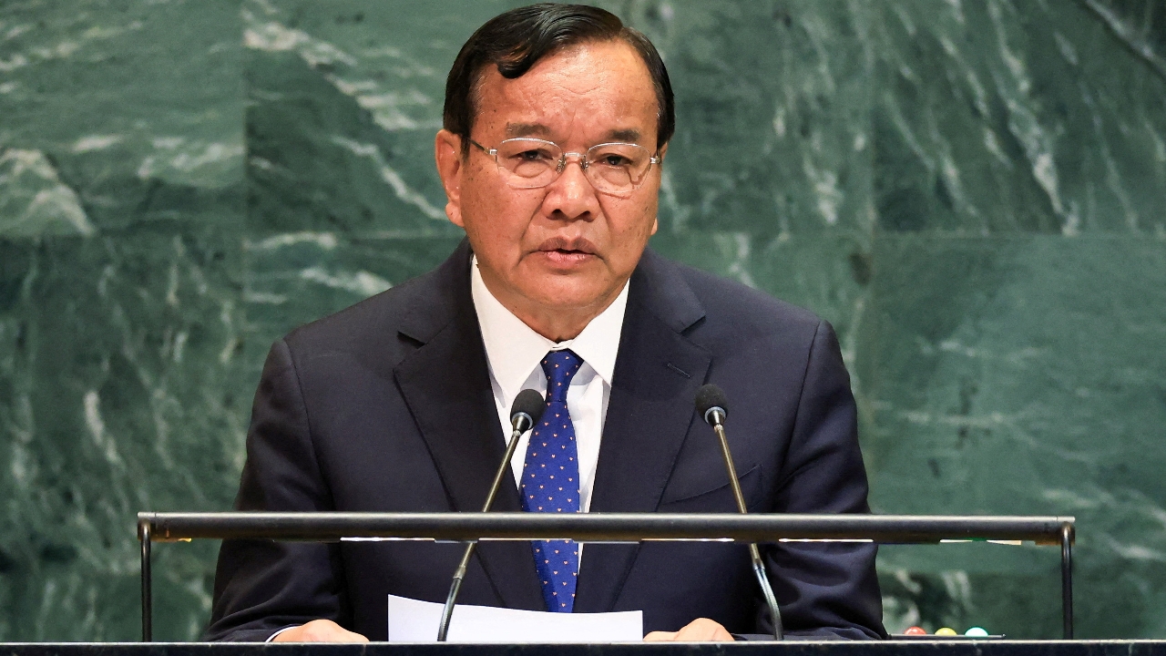 รมต.ต่างประเทศกัมพูชาคุยโวเดินหน้ากวาดล้างแก๊งสแกม หลังจับกุม "เฉิน จื้อ"