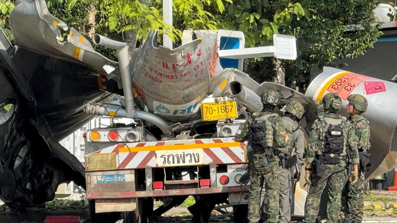 ทบ. ประณามไร้มนุษยธรรม เหตุวางระเบิด-เผาปั๊มน้ำมัน เร่งบังคับใช้กฎหมายจับผู้ก่อเหตุ