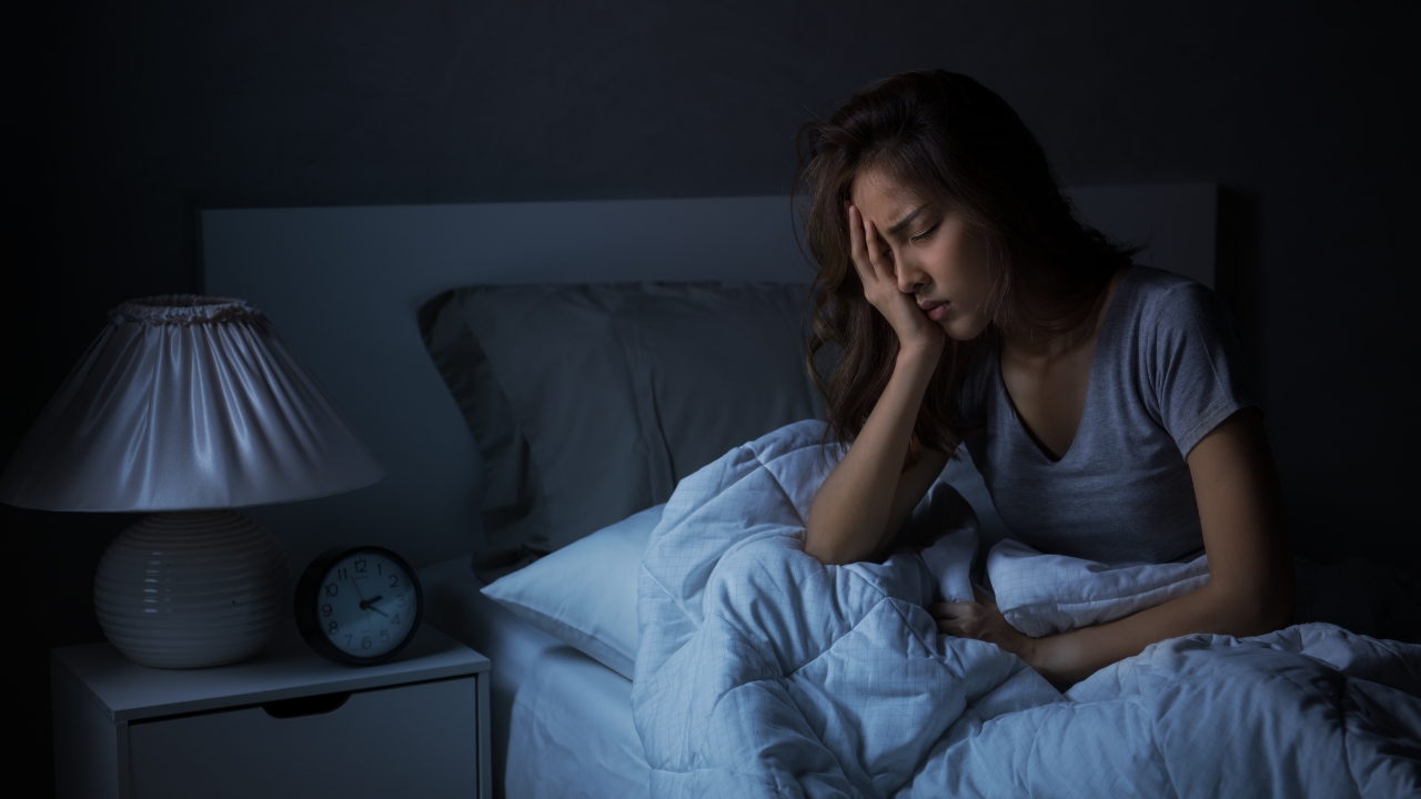 นอนไม่หลับทำไงดี รวม 17 เคล็ดลับช่วยให้หลับง่าย ตื่นมาสดชื่น ไม่ เพลียระหว่างวัน