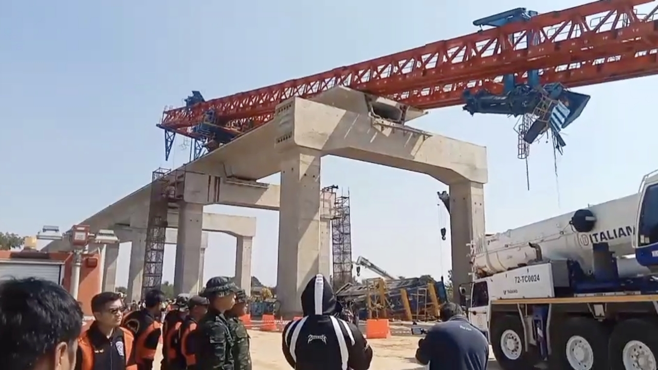 ตั้งกองอำนวยการจุดเกิดเหตุ "เครนหล่นทับรถไฟ" พร้อมประสานงานญาติผู้ประสบภัย