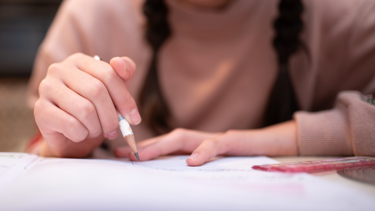 ภาพข้อสอบ O-NET คณิตศาสตร์ ป.6 ว่อน สทศ. ยันไม่ใช่ของจริง ขู่จัดการคนบิดเบือน